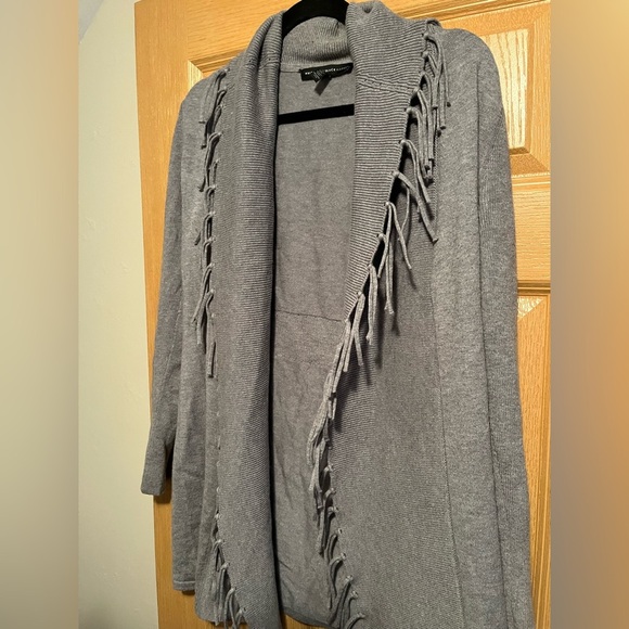 White House Black Market Grey Fringe Long Knit Open Cardigan - Picture 4 of 12